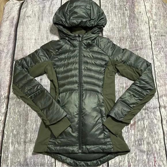 Lululemon Down For A Run Jacket - Picture 1 of 8